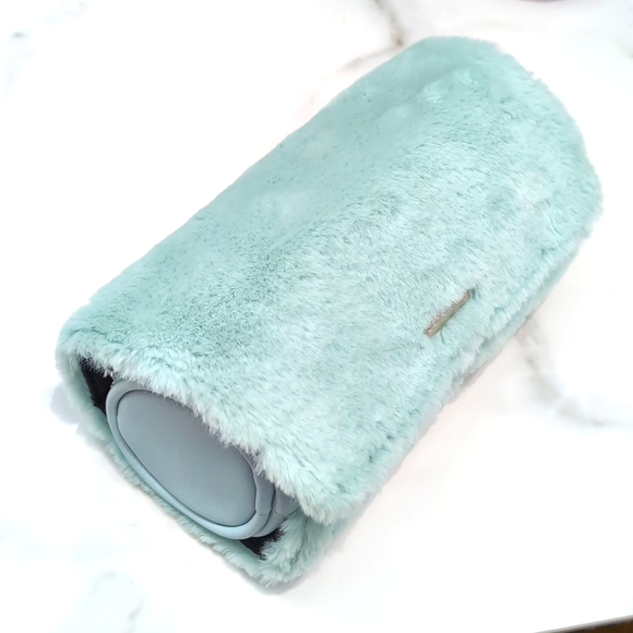 Skinnydip Faux fur Mint Makeup Roll bag - Picture 2 of 5